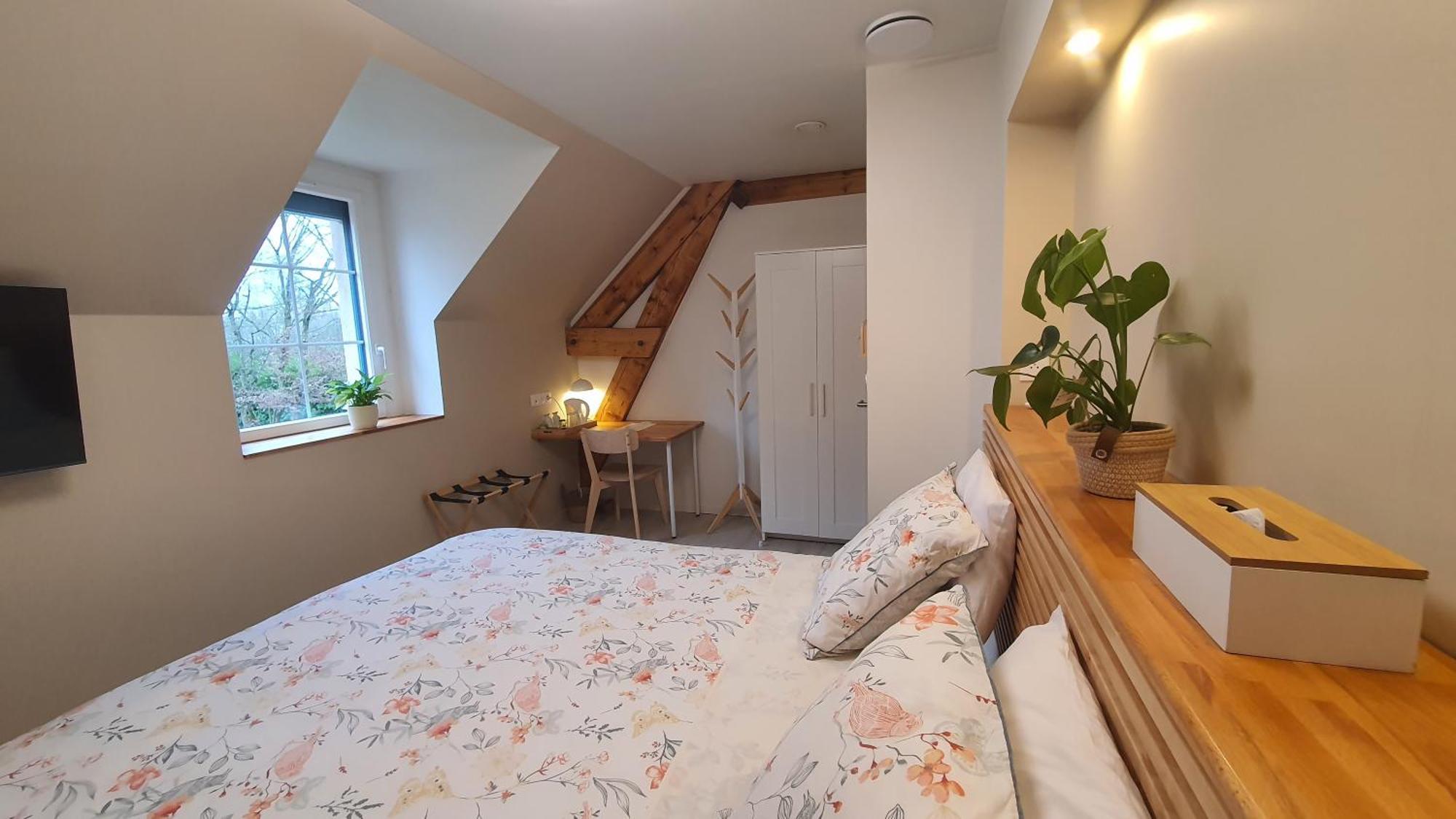 Au Fil De L'Eau Bed and Breakfast La Chapelle-Saint-Aubin Eksteriør billede